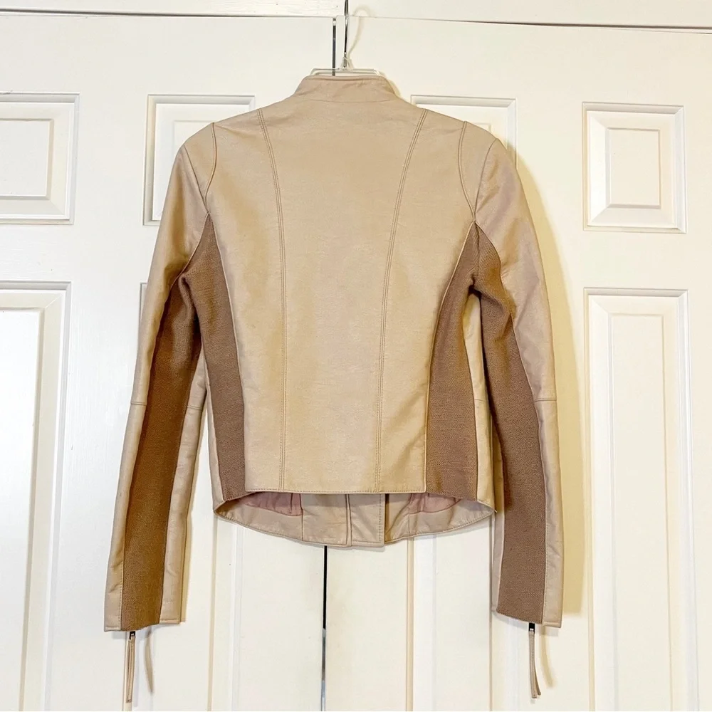 Free People reposhing this